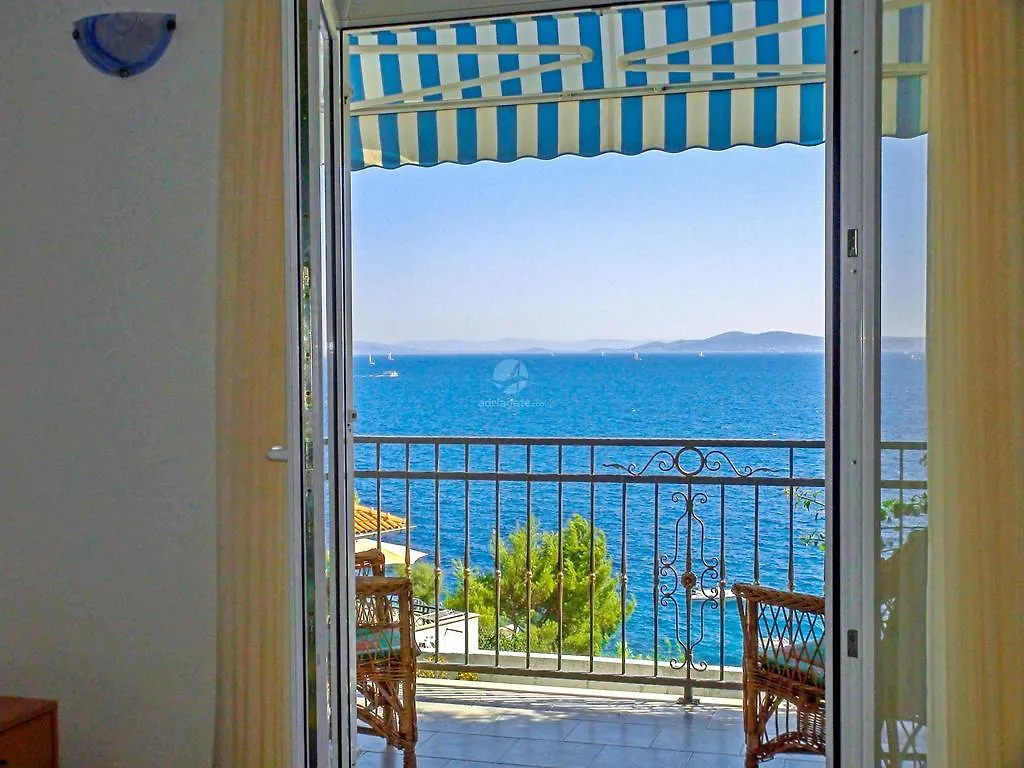 Apartments Jure Trogir 0*,